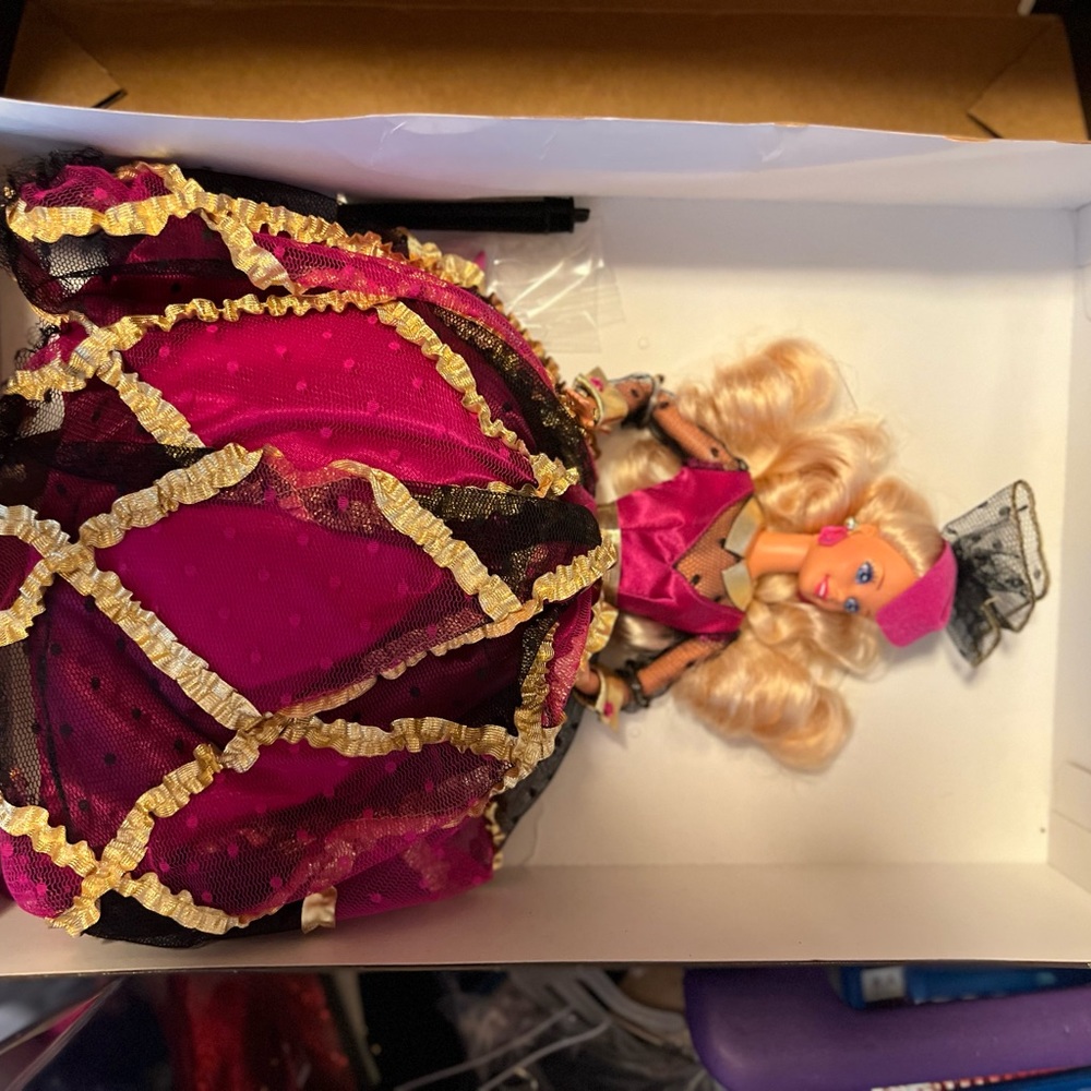 Special edition Royal invitation Barbie new in box